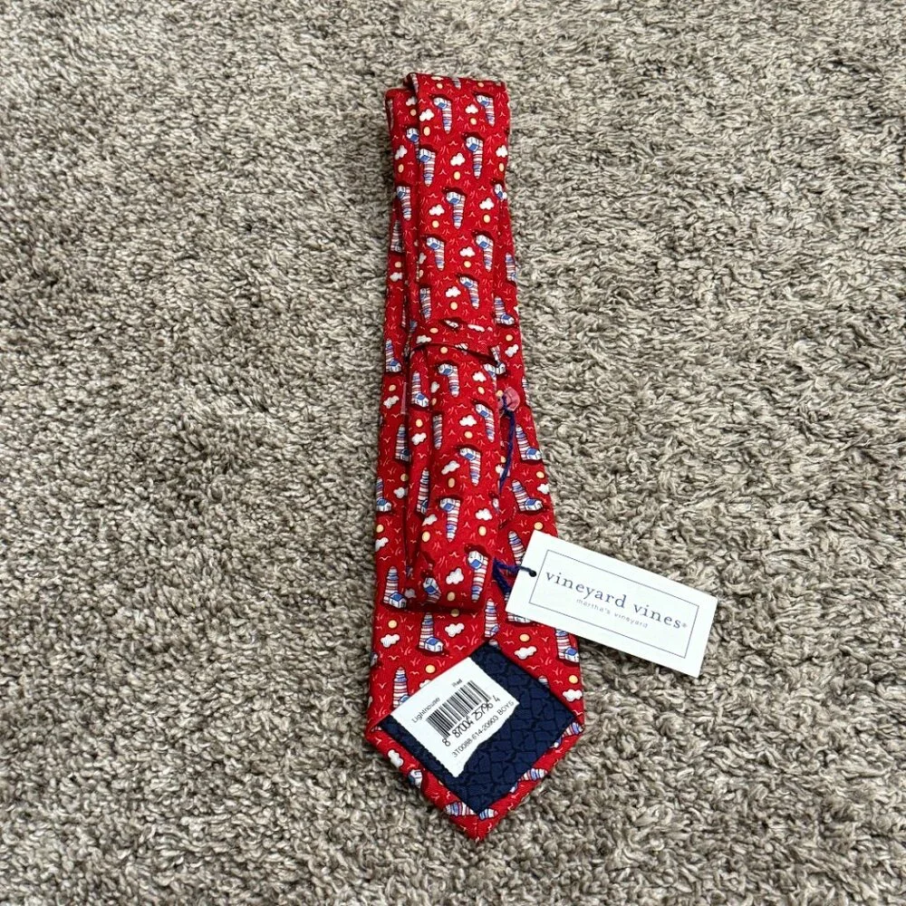 NWT Vineyard Vines 100% Silk Red Lighthouse Tie